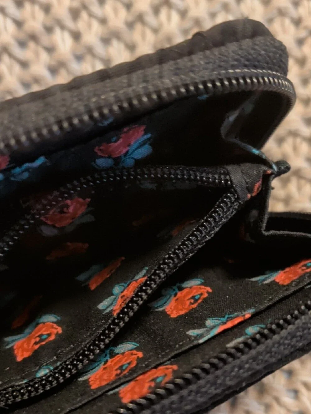 Vera Bradley Black ID Wallet with Floral Pattern - Picture 7 of 8